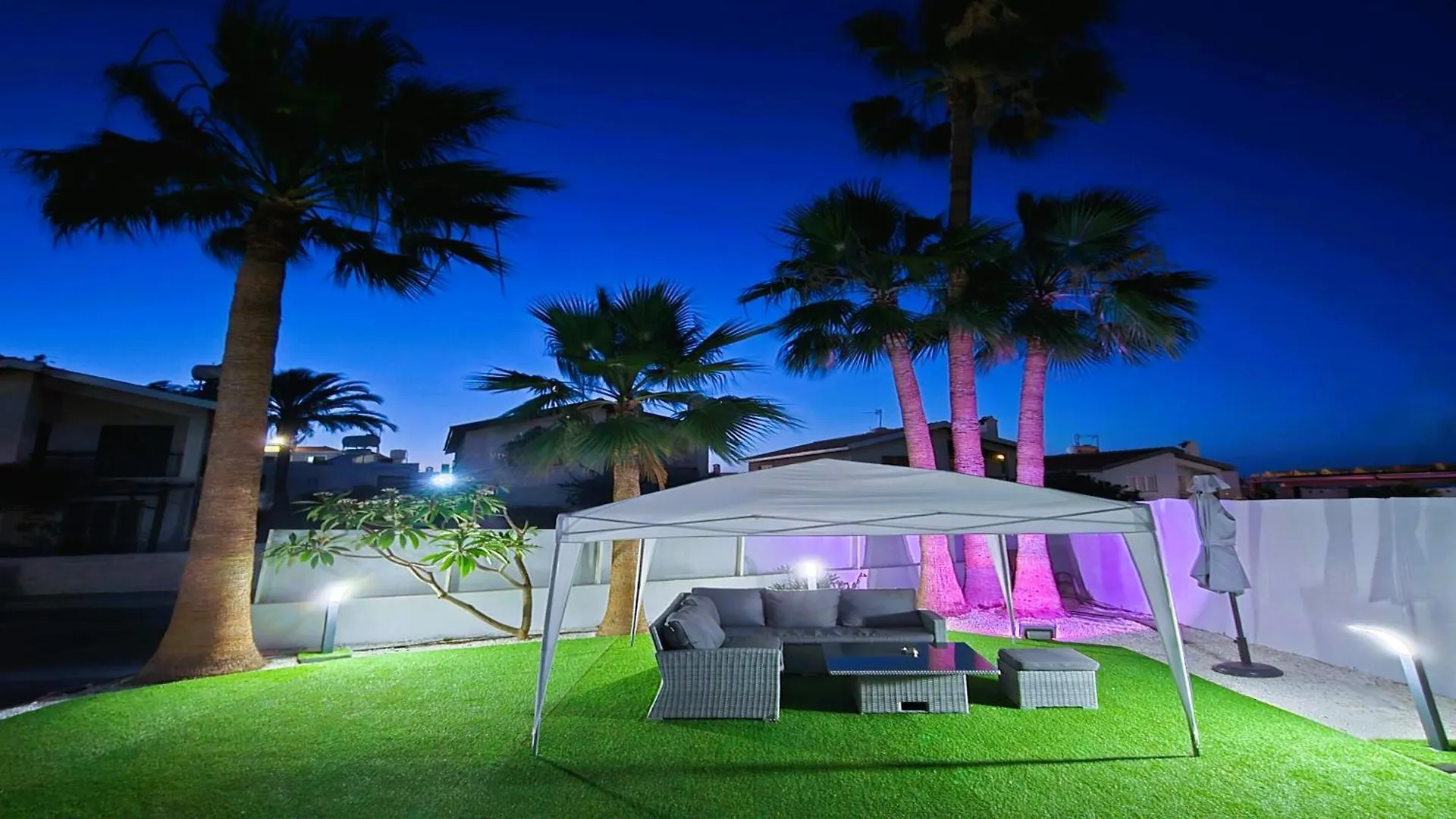 3 Bedroom Villa, Private Pool, Hot Tub contacts