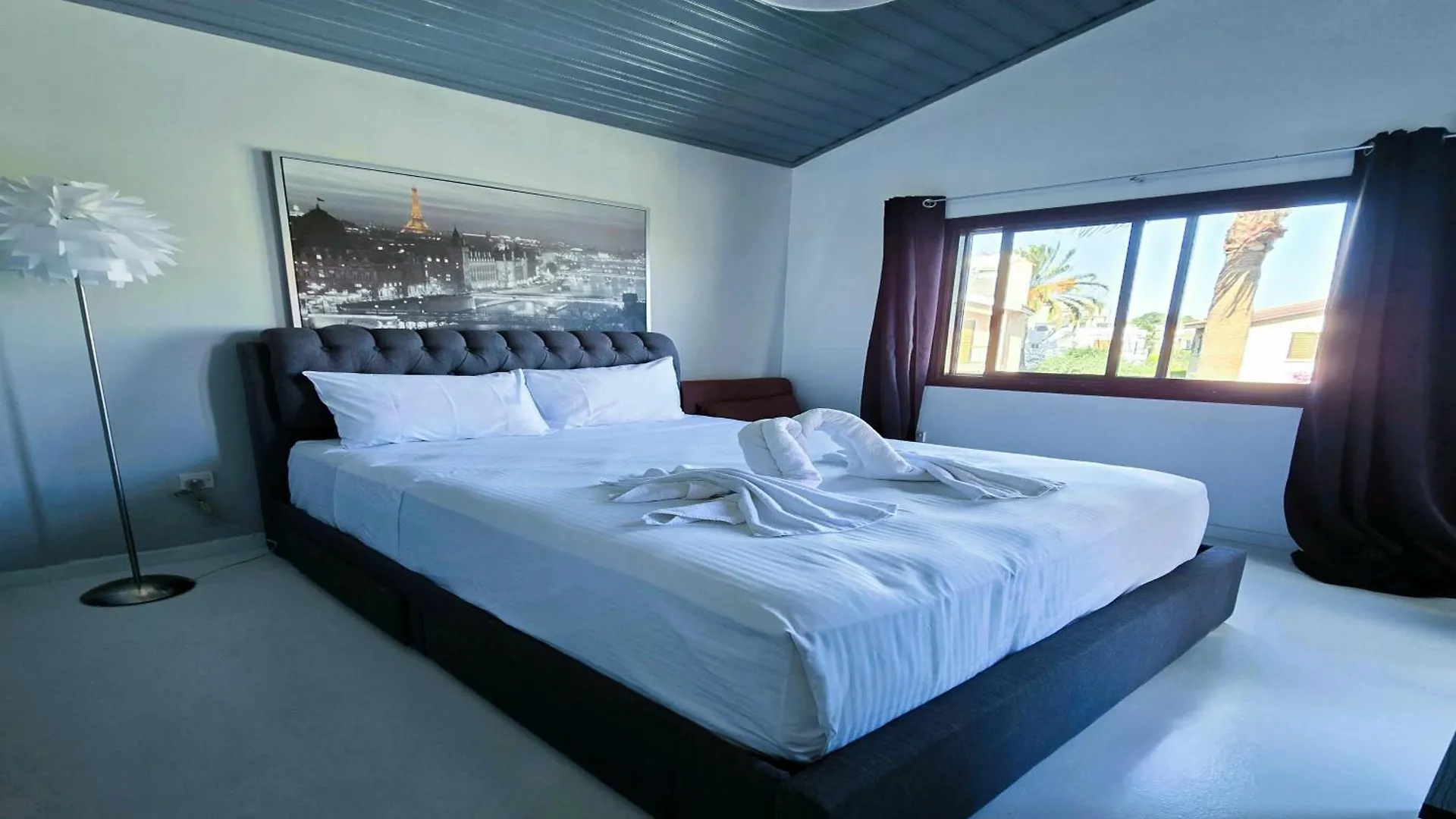 3 Bedroom Villa, Private Pool, Hot Tub Protaras Villa