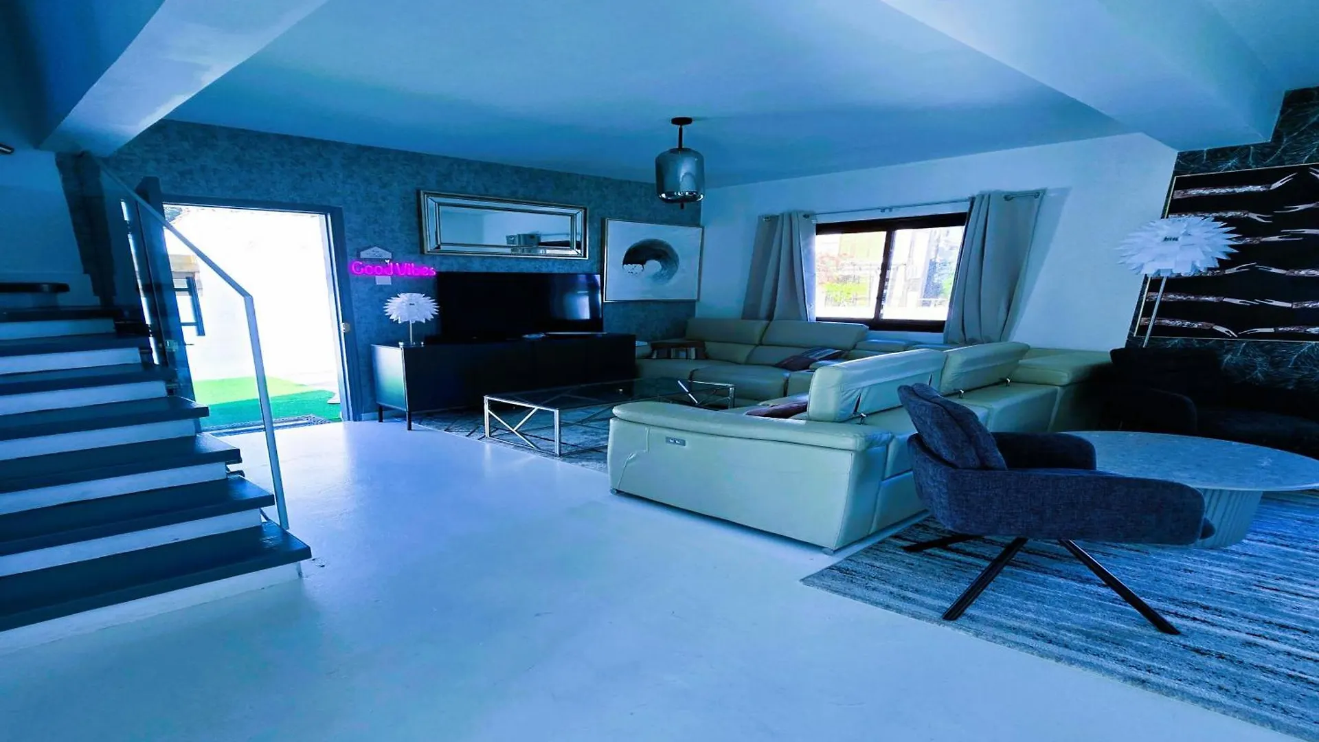 3 Bedroom Villa, Private Pool, Hot Tub Protaras