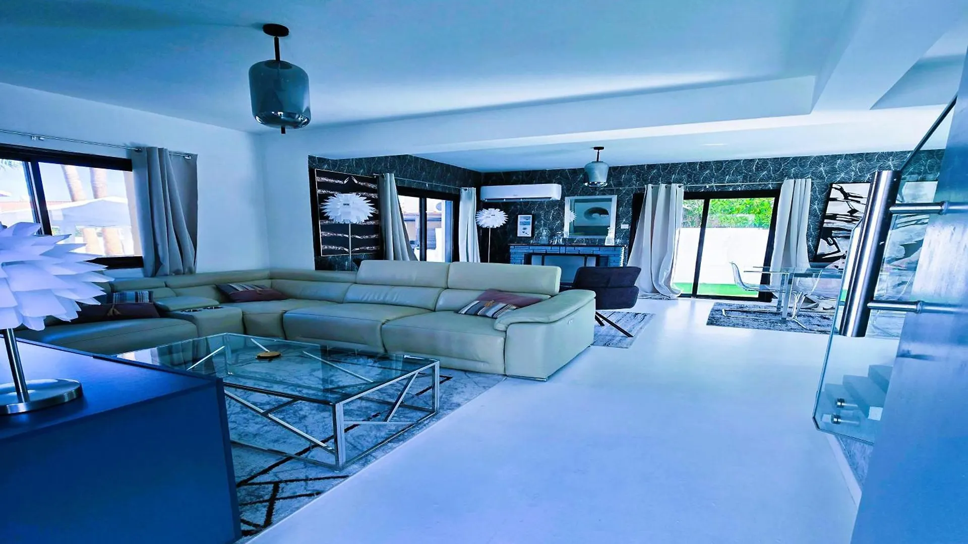 Villa 3 Bedroom Villa, Private Pool, Hot Tub Protaras