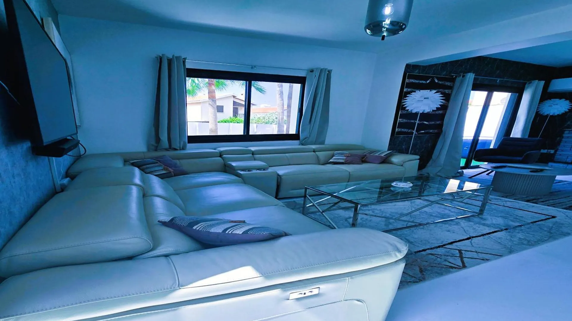 3 Bedroom Villa, Private Pool, Hot Tub Protaras 0*,